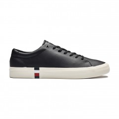FLAG ACCENT LEATHER SNEAKER
